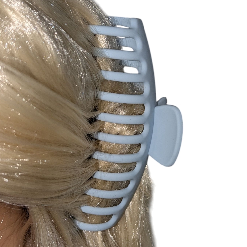 🍁 3/$15 Boutique Barrel Hair Clip